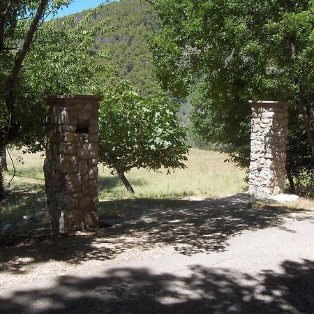 Agriturismo Il Palazzetto Leilighet Campello sul Clitunno Eksteriør bilde